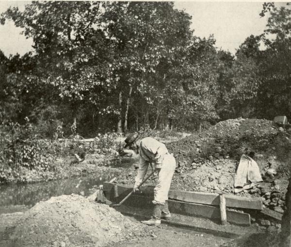 Washing ore at the Hopewell mines.