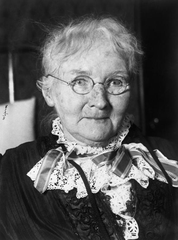 Black and white photograph of Mary Harris, head and shoulders.