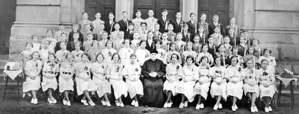 image of graduates from St. Stephen's Slovak Catholic Church