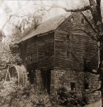 George Washington's Grist Mill as it appeared in the late 19th or early 20th century.