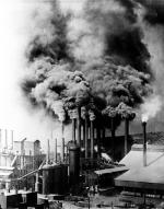 Smoke pollution produced by Pittsburgh factories 